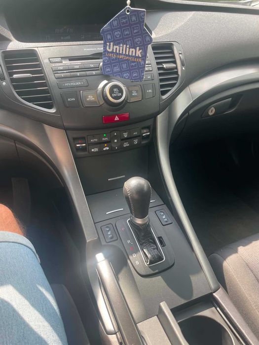samochody osobowe honda acord