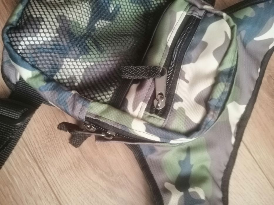 Nerka mocowaniem standardowym  US pasek pod udo..