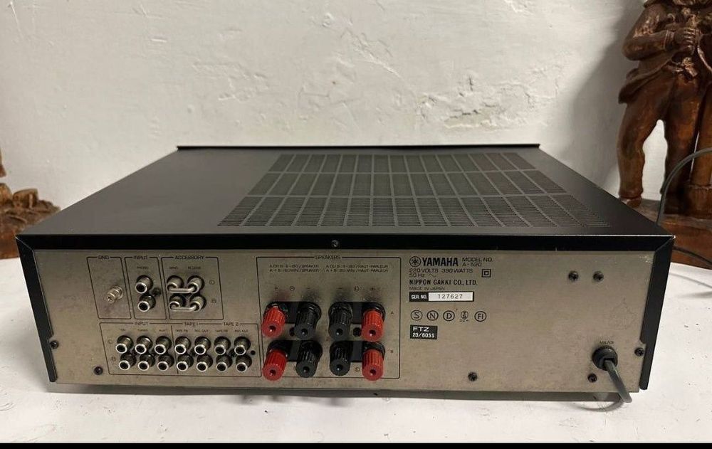 Wzmacniacz stereo Yamaha A-520, 2"120 Watt, Japan