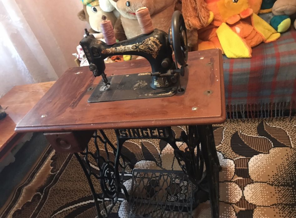 Швейная машинка Singer