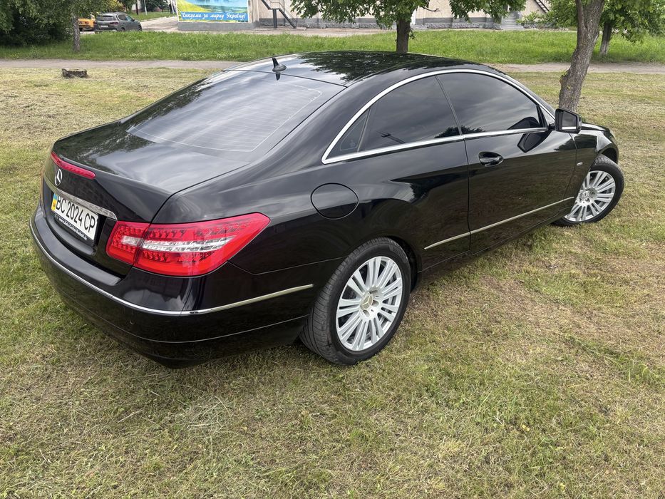 Mercedes w207 (212 купе)