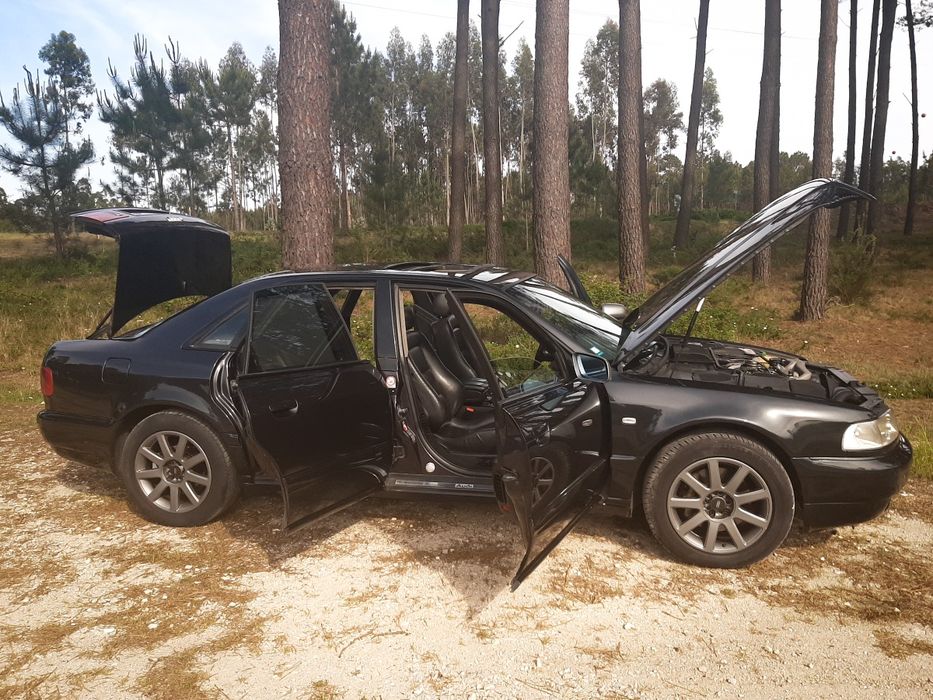 Audi A8  D2  2.5 TDI 180CV foto 4