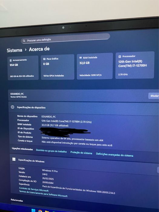 Top-of-the-Line Gaming Laptop with i7-12700H, 32GB RAM, and RTX 3070 Ti64730009437569122