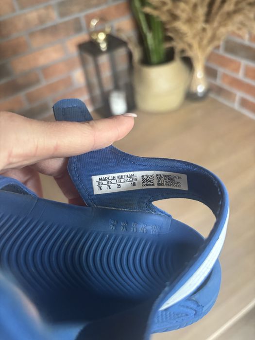 Sandałki dla chlopca adidas r. 25