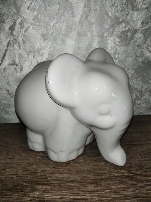 Статуетки статуетки