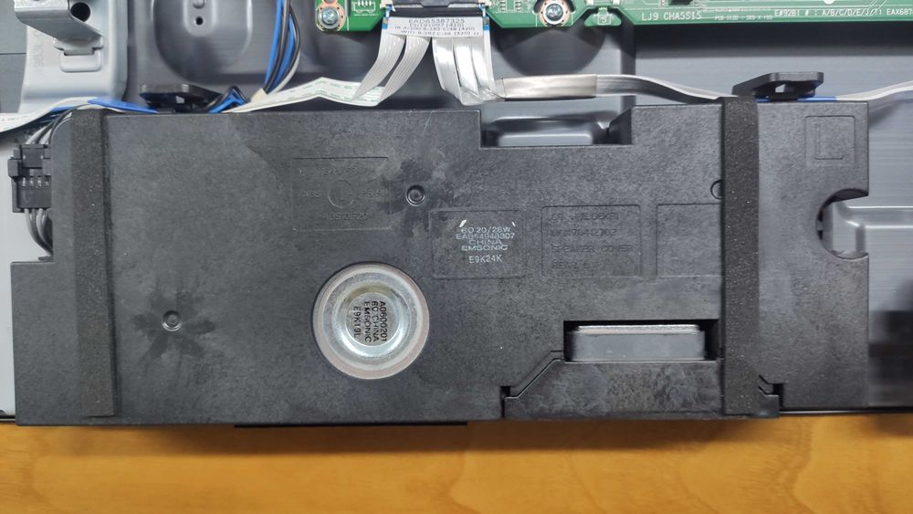 Placas, colunas e cabos para TV LG 65B9 PLA (ThinQ A7 gen2)