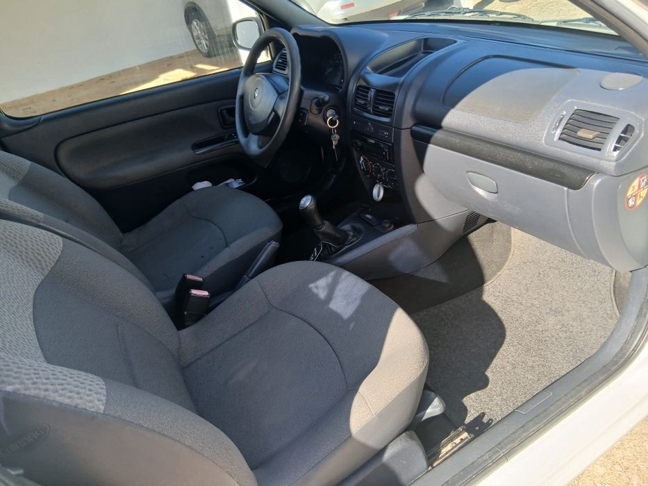 Renault clio 2006 1.5 dci storia