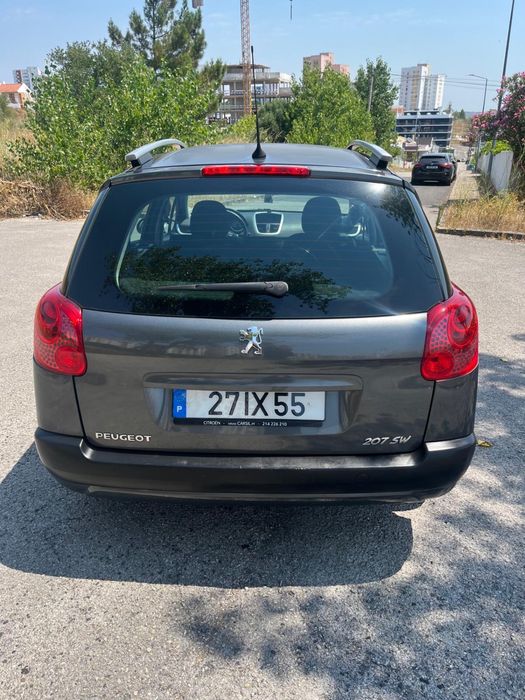 Vende se Peugeot 207
