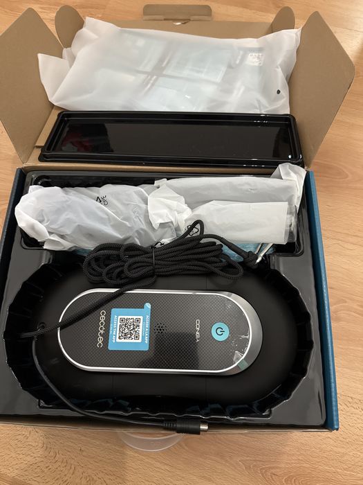 Robo limpeza janelas cecotec conga windroid.  Novo.