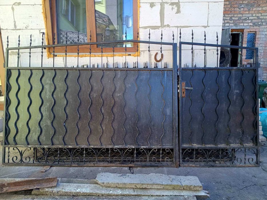 Секції металеві для огорожі