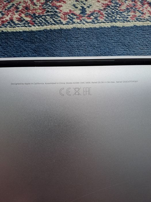 MacBook Pro 13 calowy