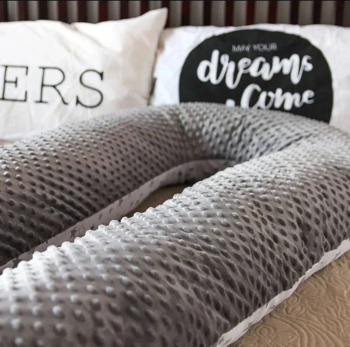 Подушка для вагітних.