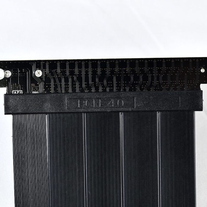 Райзер Lian Li PCIe 4.0 Riser Cable 200mm (Black) — як новий