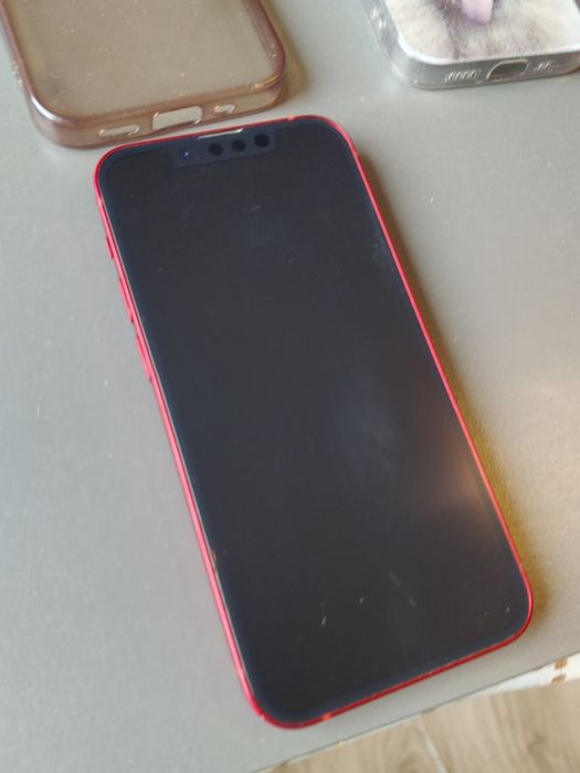 iPhone 13 mini czerwony