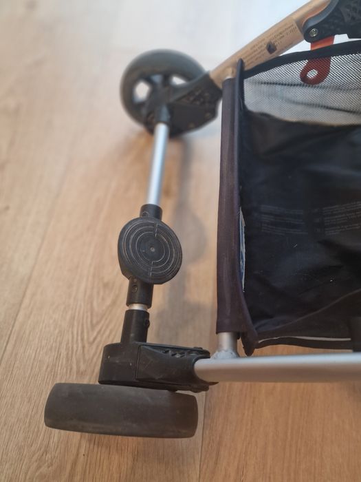 Wózek X-lander x-fly kompaktowa spacerówka