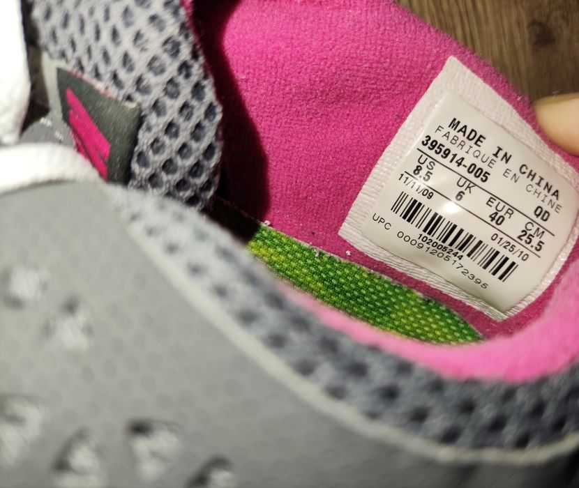 Кроссовки Nike р.39 стелька 25,5 см оригинал