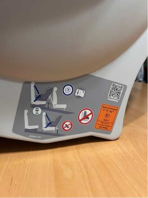Cadeira Auto Volvo Rear-Facing Child Seat (Britax Römer Max-Way)