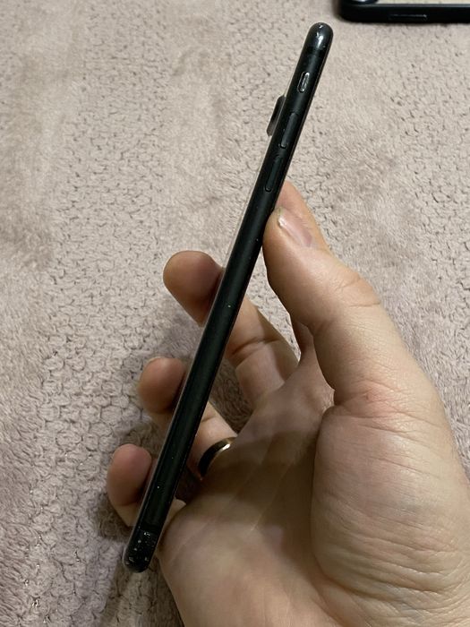 Телефон Apple Iphone 7 Plus icloud