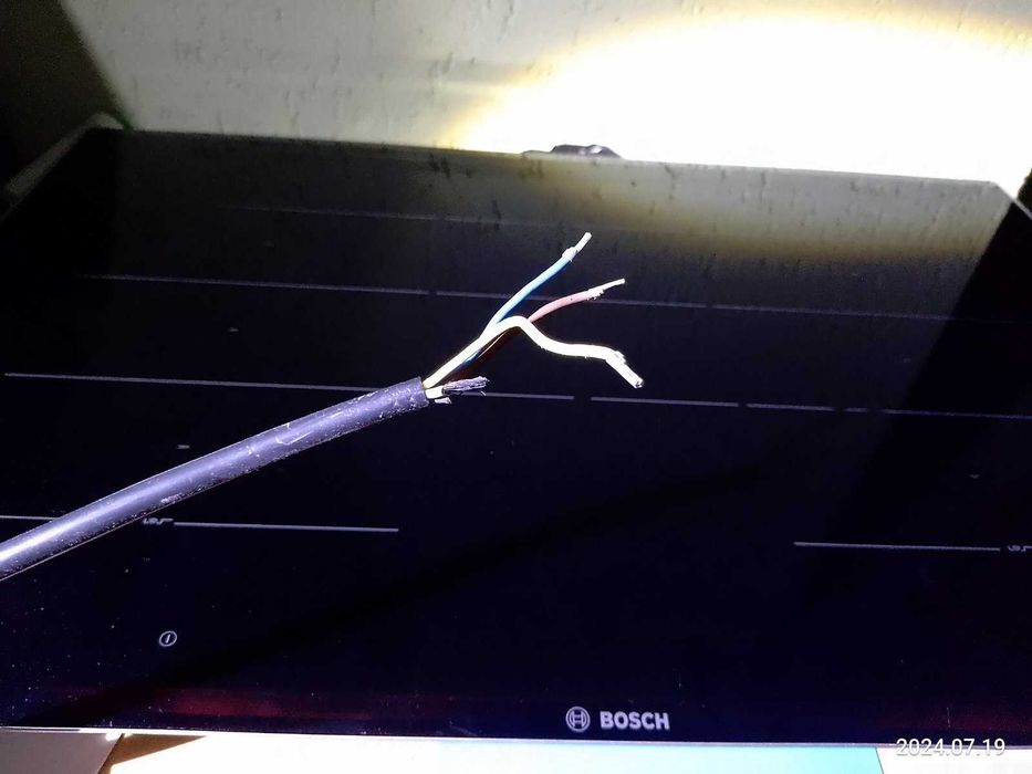 Варильна поверхня індукційна незалежна Bosch PXY875DE3E ширина 81,6 см