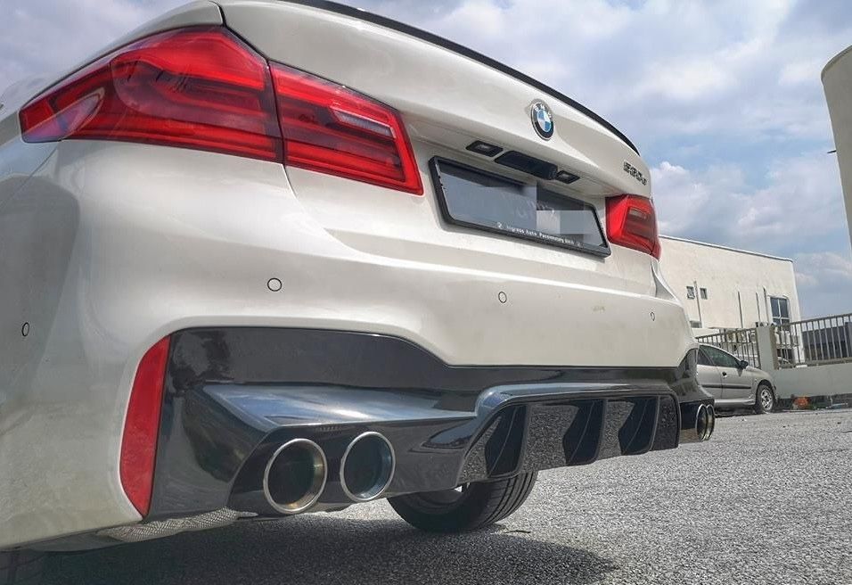 Диффузор бампера BMW 5 G30 Г30 накладка сплітер спойлер сплиттер губа
