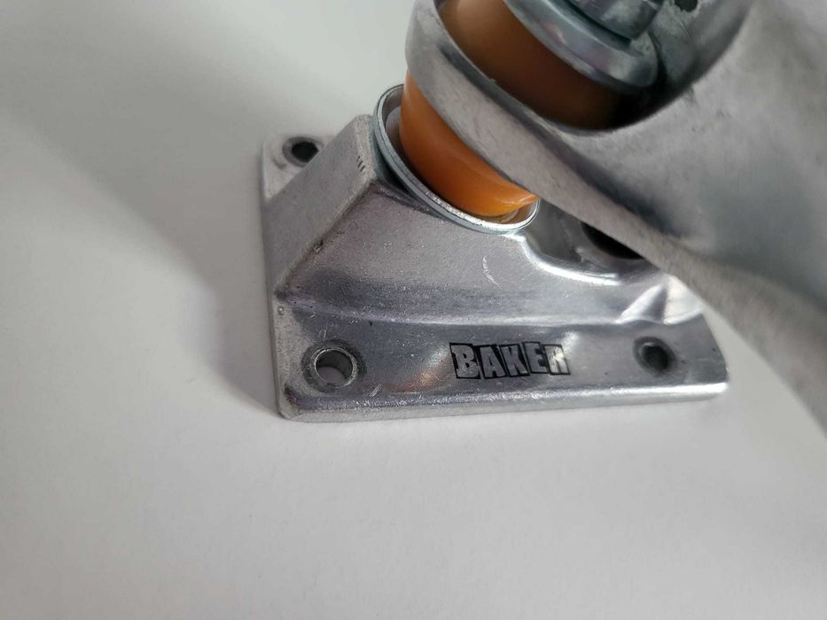 Trucki z łożyskami firmy Baker