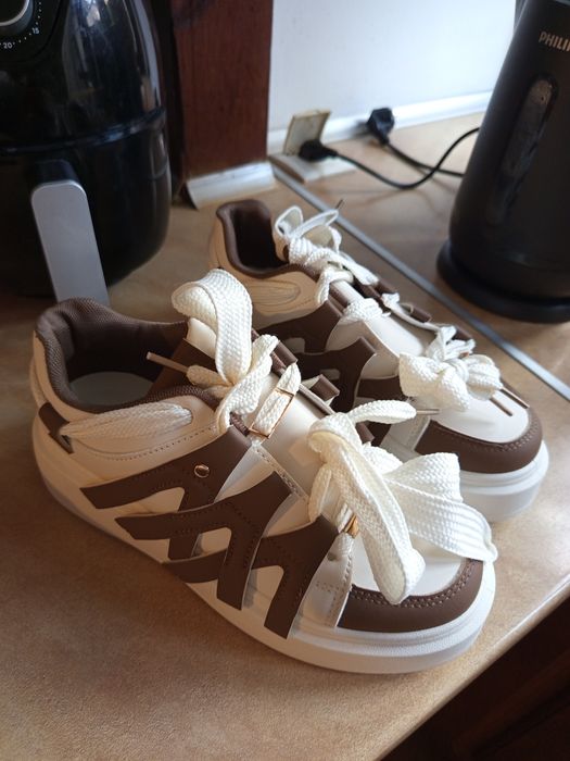 Sneakersy na platformie Renee