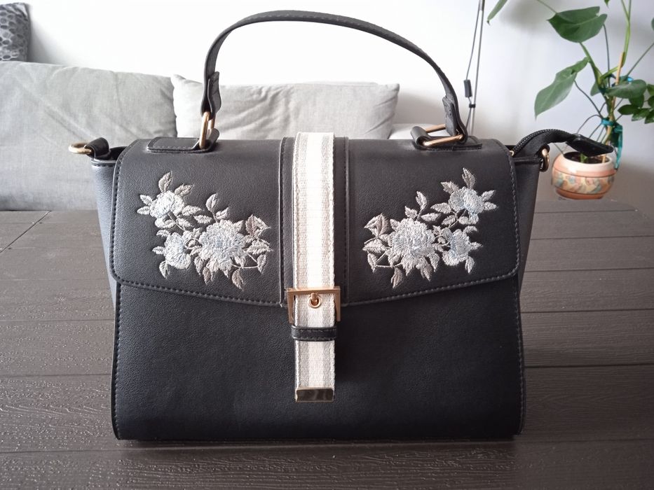 Torebka do ręki damska