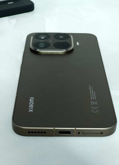 Xiaomi 15T Pro 12/512 как новый!