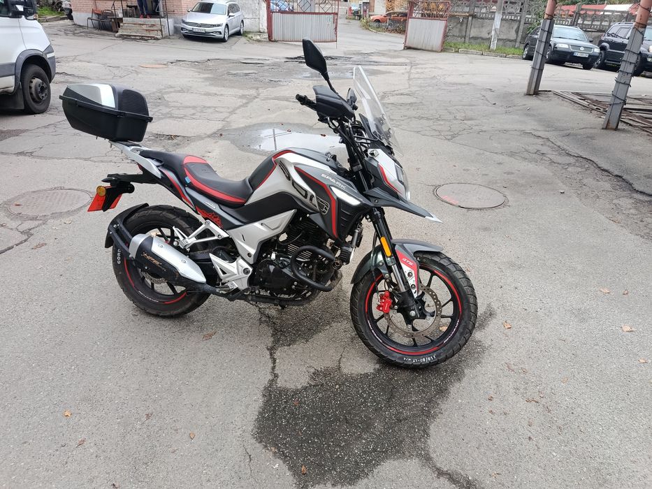 Продам мотоцикл Spark sp 300-t4