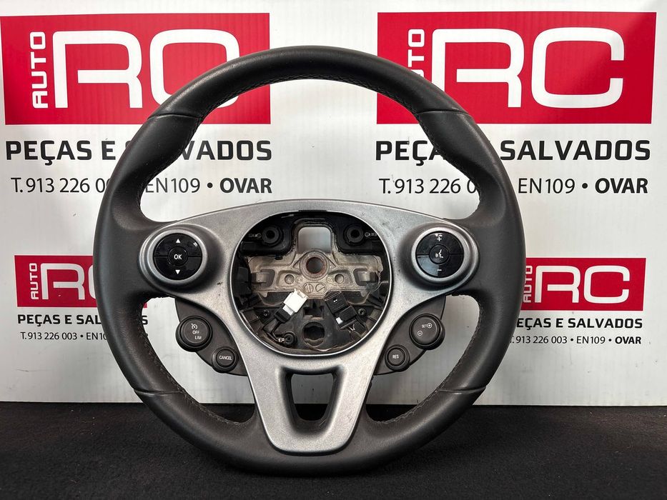 Volante do Motor 484002495R - SMART FORFOUR Hatchback