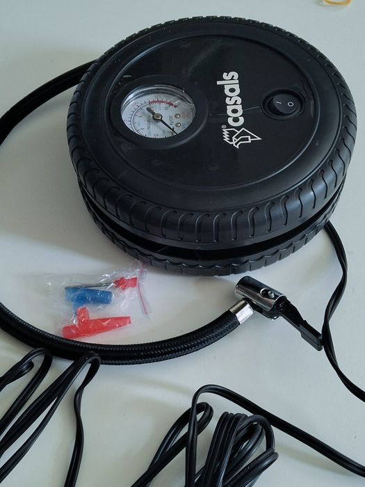 Aparelho para encher pneus auto bicicleta bóias etc etc  ligar ao isqueiro carro