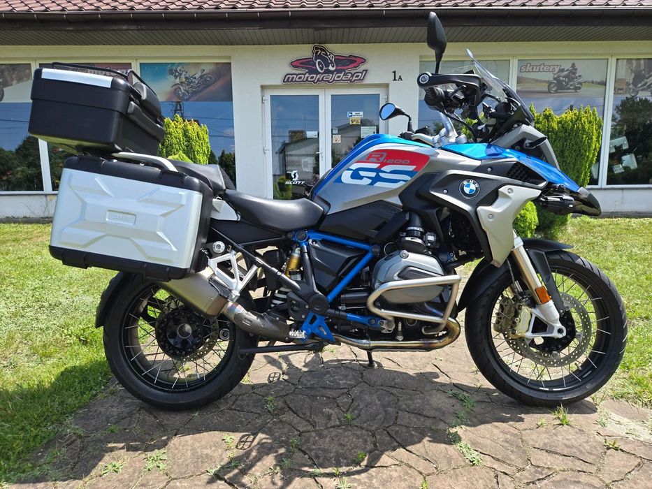 BMW