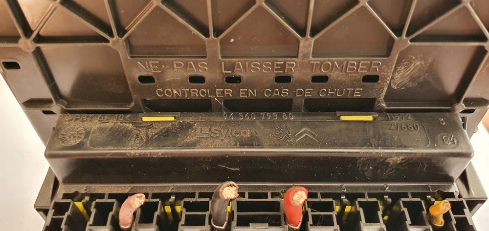 Peugeot citroen moduł bsm 9636079380