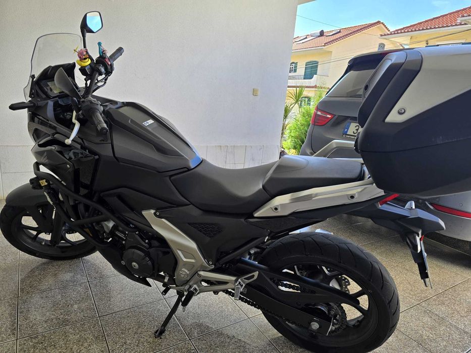 Honda NC 750X Dezembro 2023