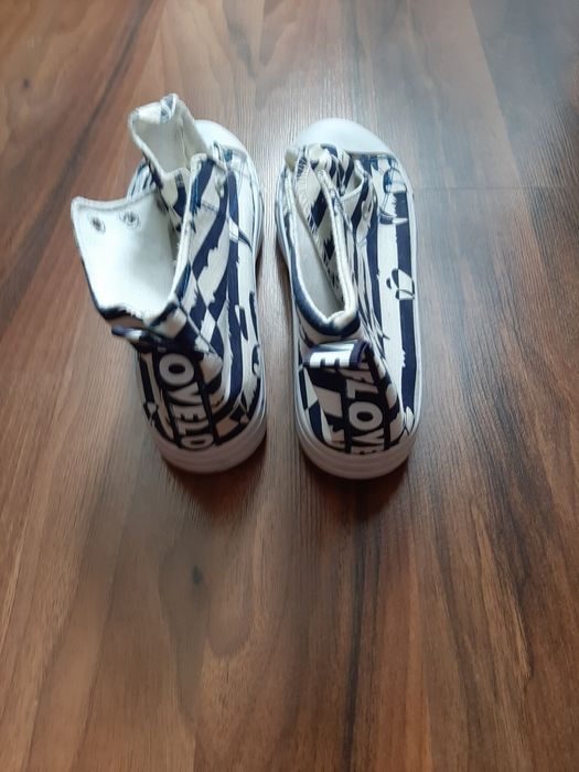 Кеди з принтом 38 розмір