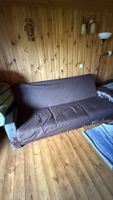 Продам два дивана под реставрацию