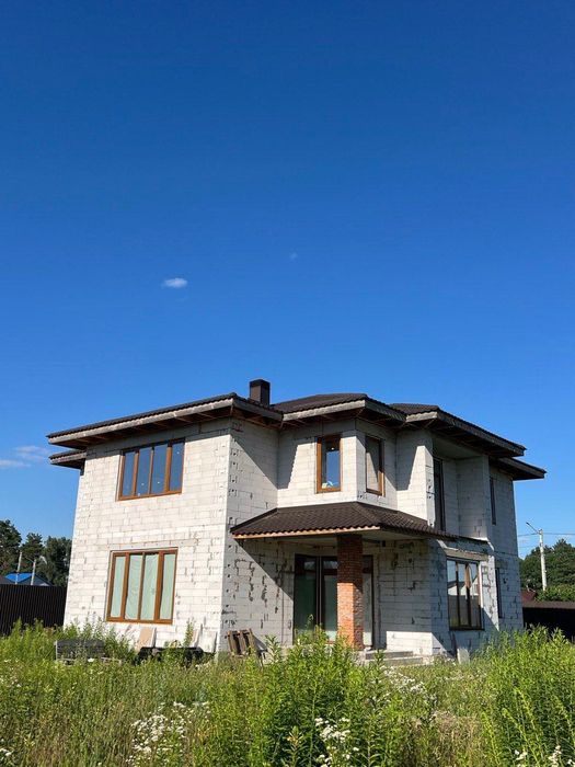 Новый коттедж в Счастливом (7 км от Киева по автобану)