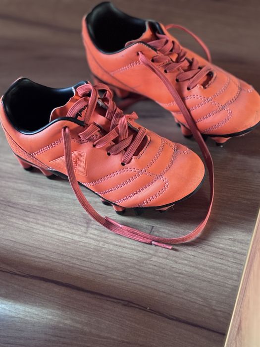 Buty sportowe korki rozm.26