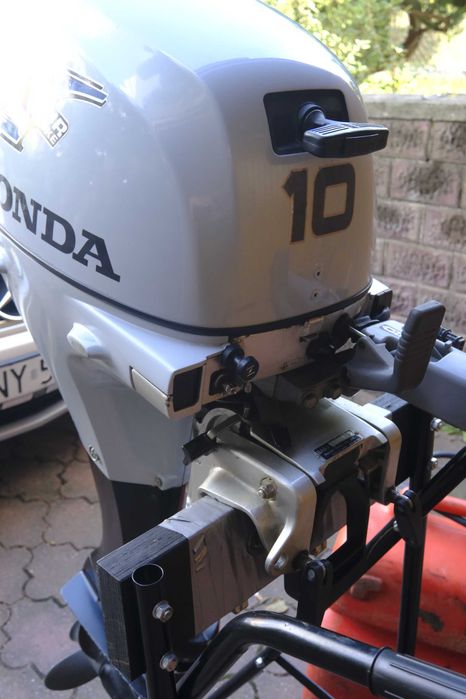 Honda 10 km. silnik zaburtowy stopa L