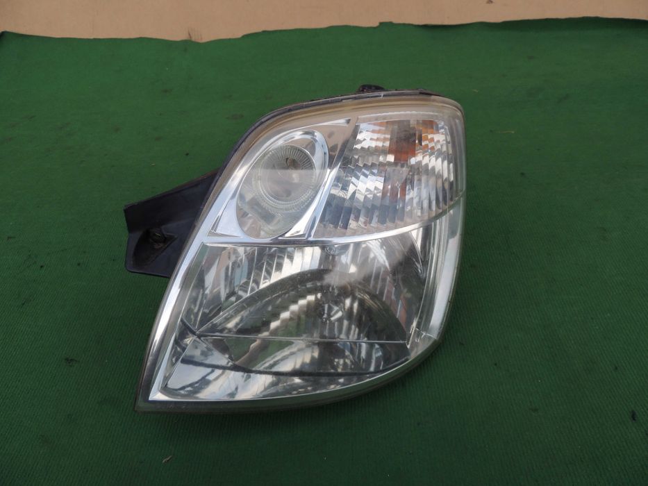 Lampa przednia lewa europejska KIA PICANTO 03,04,05,06