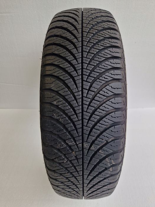 Opona Goodyear Vector 4Seasons 165/70r14 81T