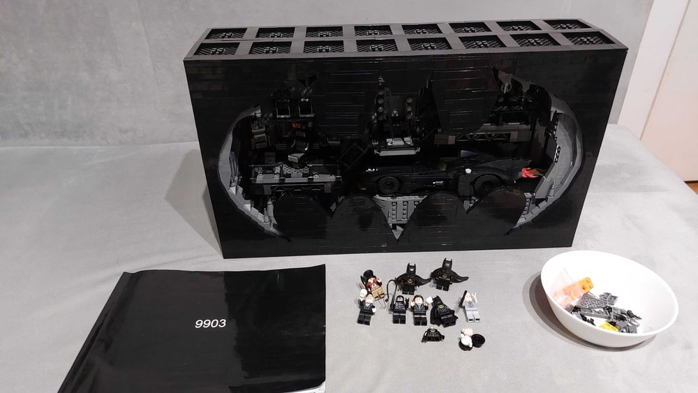 Klocki  DC Batman 76252 Jaskinia Batmana w ramce 3981 elementów