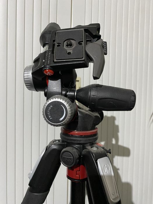 Statyw do aparatu manfrotto 190