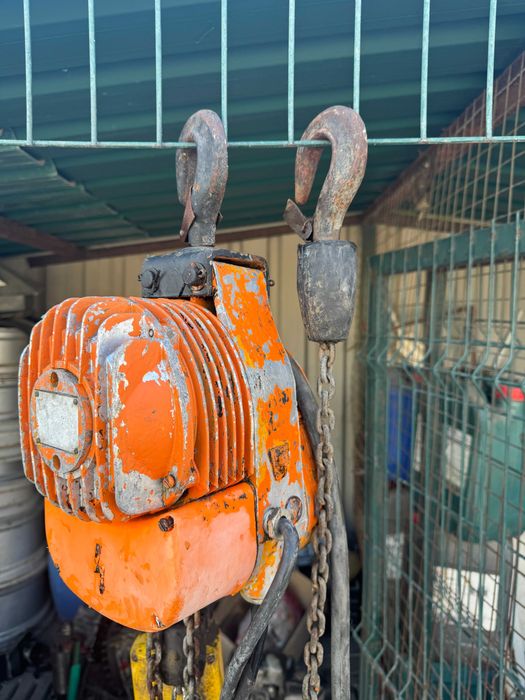 Vende-se cadernal tri-fásico