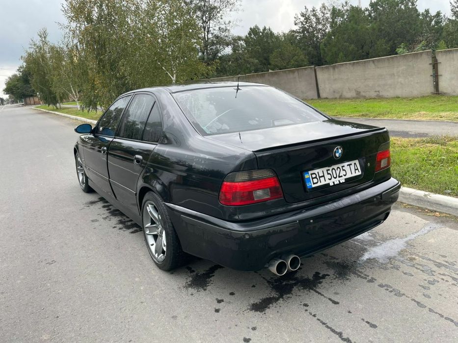 Продам BMW 528 i