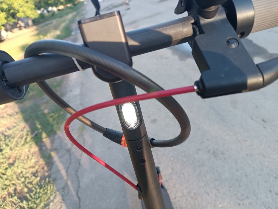 Xiaomi Electric Scooter 4 електросамокат