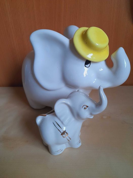 Dwa ceramiczne słoniki - skarbonki