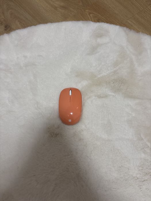 Salmon-colored Microsoft Wireless Mouse476998466882785280