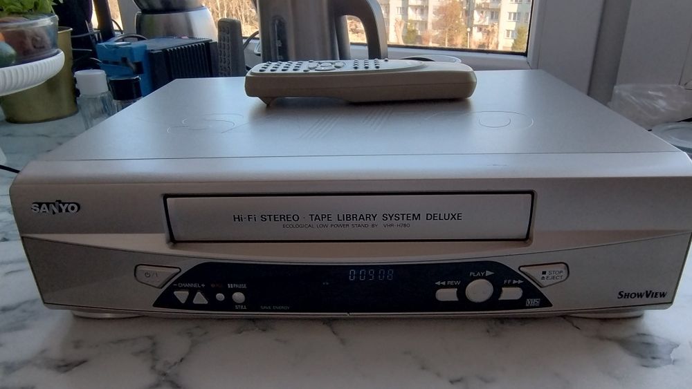Magnetowid Hi-Fi STEREO SANYO VHR - H780