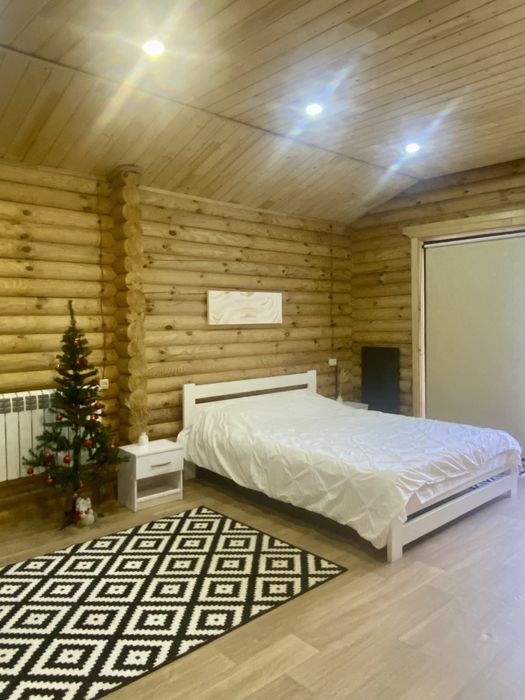 Центр. СВЕТ ЕСТЬ. Посуточная и почесовая сдача дома.